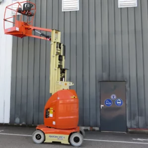 JLG Toucan 10E - left side - AHS