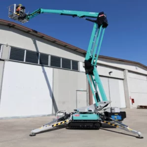 IM-R-15-DA-Spider-Lift-with-Double-Articulation-Boom-Working-on-a-roof-at-height