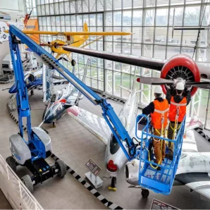 Z-60-DC-Articulated-Boom-Lift-Working-at-height-indoors-on-an-aircraft